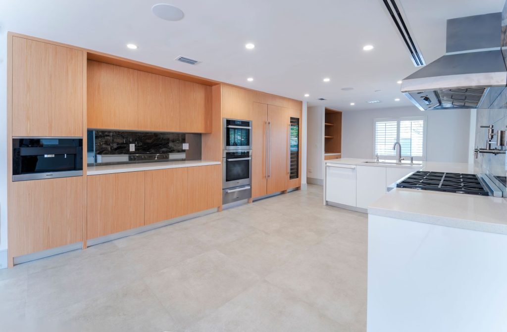 Custom home builder Miami - How Can Luxury Custom Interiors Transform Your Home Into a Dream Space?